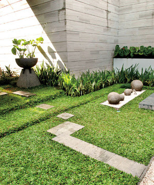 Taman Minimalis di Halaman Rumah Berbentuk T.jpg