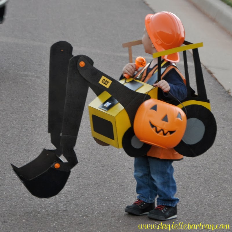 made Happy Hallween + Construction Equipment Costume Tutorial {DIY}