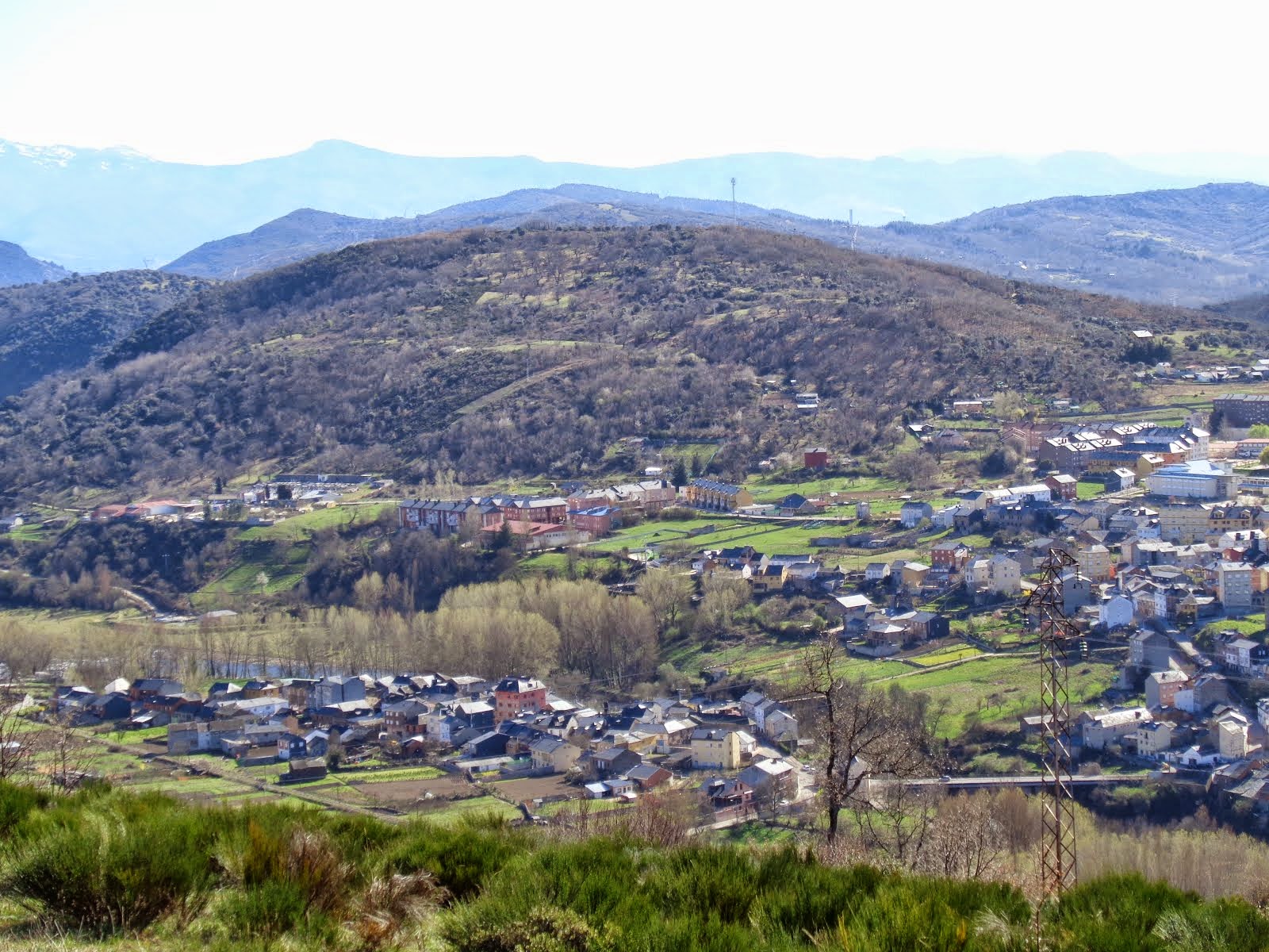 Toreno (Panorámica)