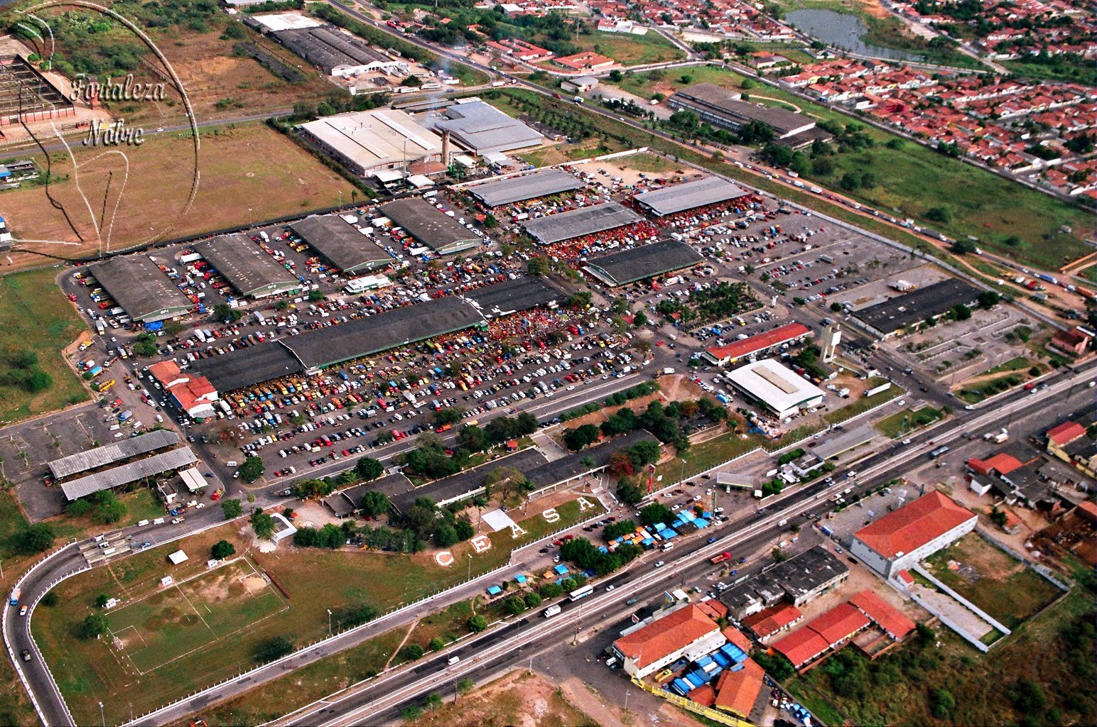 Produtos tradicionais natalinos incrementam vendas na Ceasa-CE - Centrais  de Abastecimento do Ceará - S/A