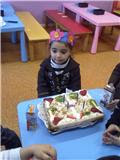 Zainab is 4jaar!