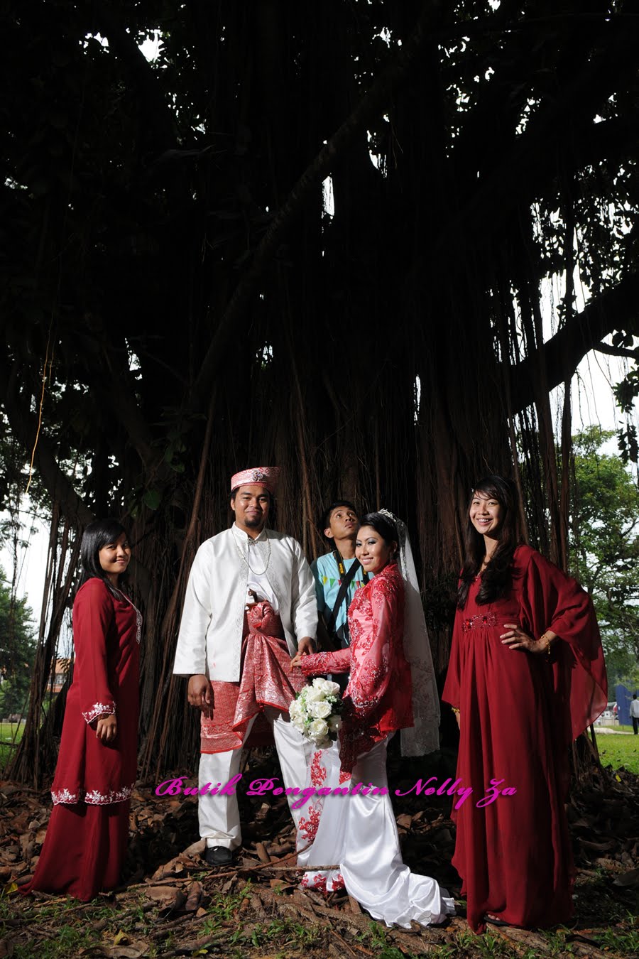 Koleksi baju baru - Lace merah + Putih