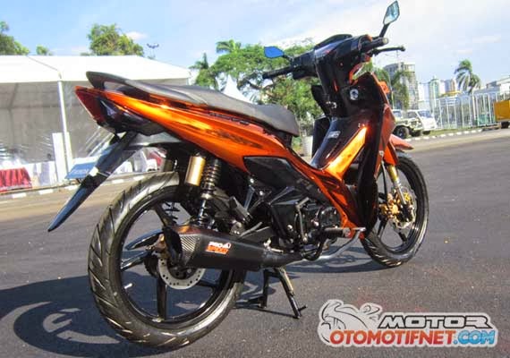 Versi modifikasi pabrikan, Revo FI jd makin ciamik title=