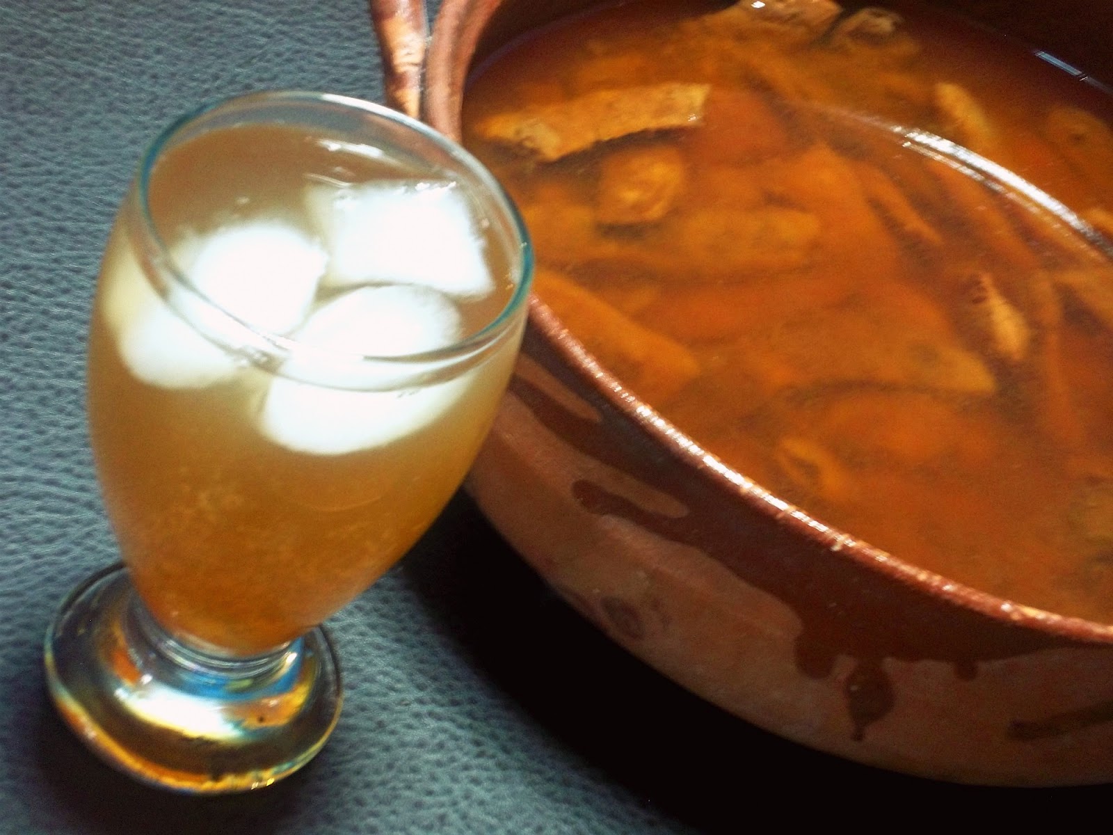 agua de tamarindo she made ella hace la cocina de leslie agua de tamarindo she made ella hace la cocina de leslie