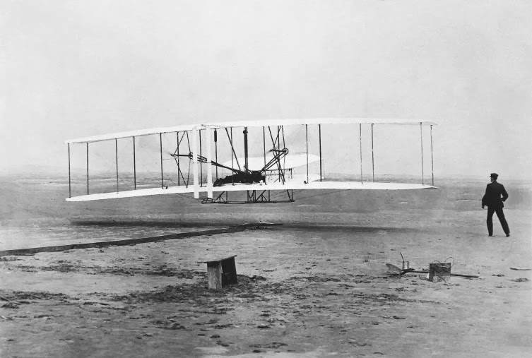 Amazing Historical Photo of Orville Wright with Wilbur Wright on 12/17/1903 