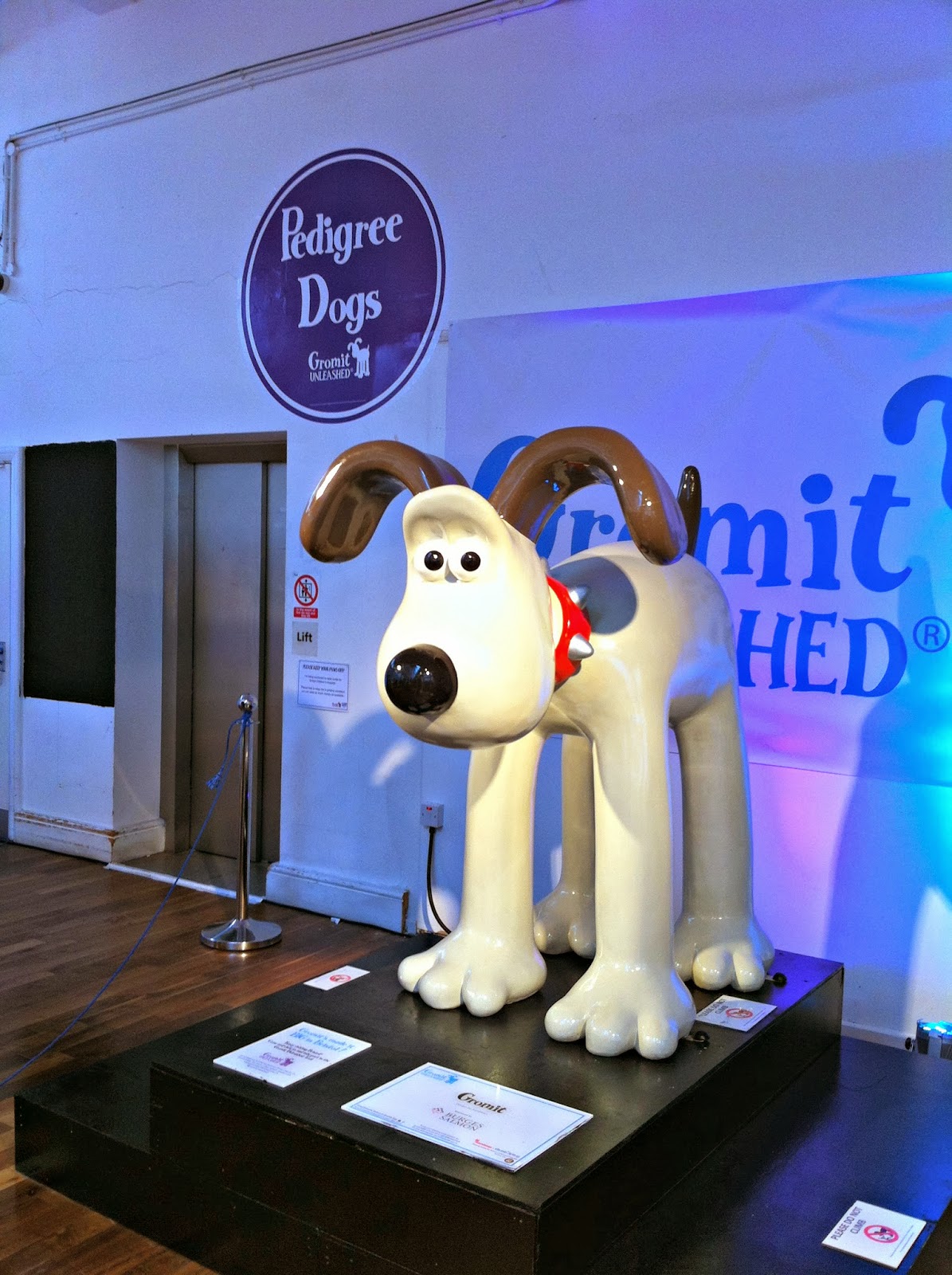 The Greatest Dog Show on Earth Little Apple Tree