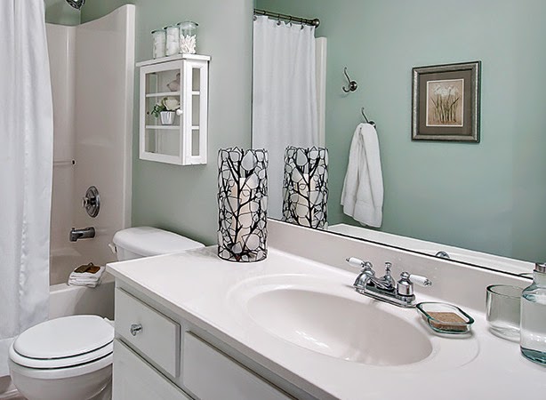 goodbye house hello home blog home staging a hall bathroom