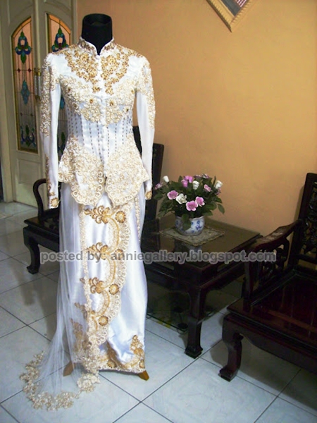 Model Kebaya Pengantin Muslimah Putih Emas Model Kebaya Pengantin Muslimah Putih Emas