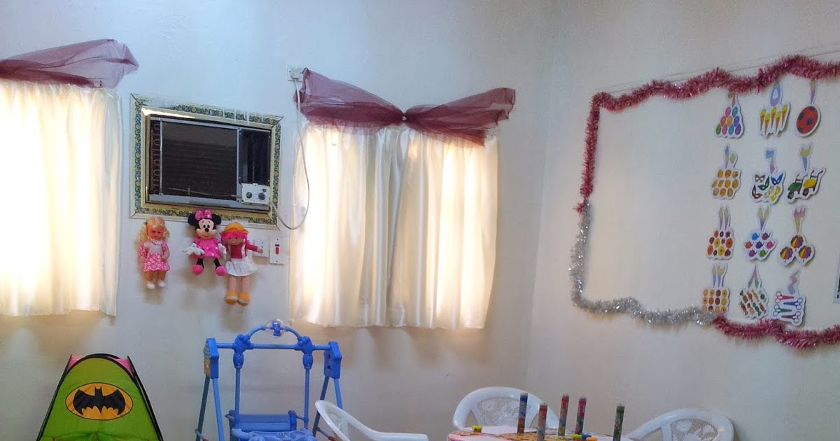 مرشدة الطالبات الفائزة بالمركز الثاني على المملكة فئة المرشد الطلابي