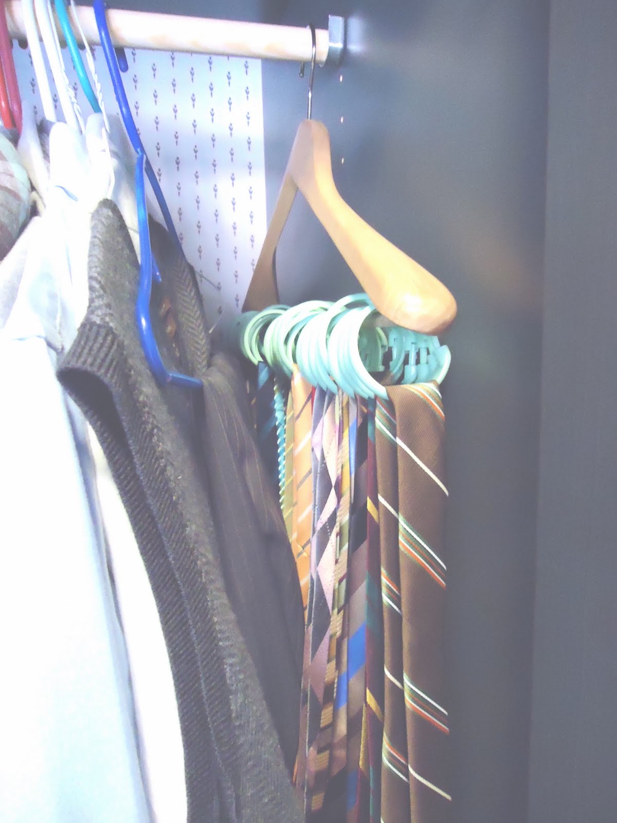 McKell's Closet How to Organize Ties!