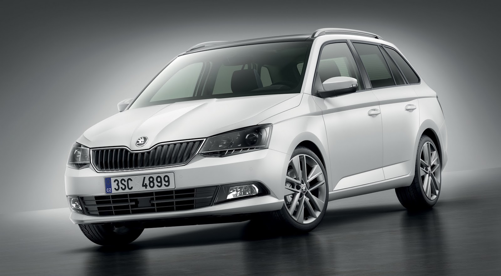 New-Skoda-Fabia-Combi-Carscoops1.jpg