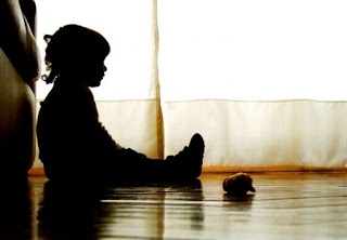 EVITE E COMBATA O ABUSO SEXUAL INFANTIL