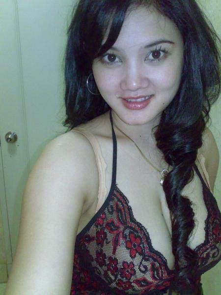 Pamer Pantat Seksi Oleh Tante Girang Pamer Pantat Seksi Oleh Tante Girang