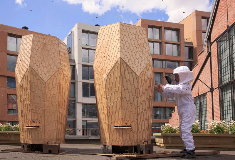 Snøhetta crea las colmenas de madera Vulkan Beehive