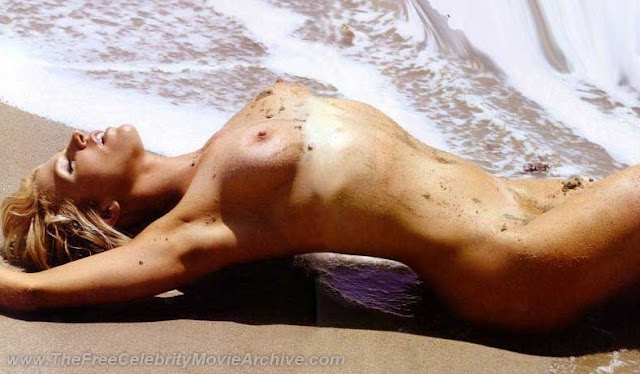 10 Uncommon Nudes #8 (Hayley Mills, Thora Birch, Betty White...) 199 Poppy+Montgomery+(2)