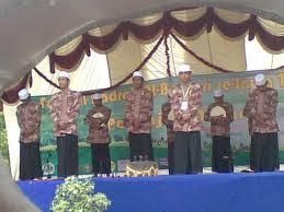 Grup Sholawat Al-Banjari "Labib Al-Asyrofi" download lagu dan mp3 dari Grup Sholawat Al-Banjari "Syauqul Habib"