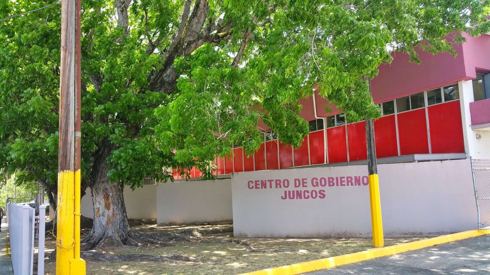 Nuevas Oficinas del Distrito Escolar de Las Piedras en Juncos