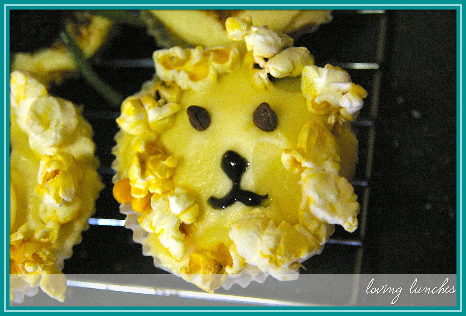 Loving Lunches Popcorn Lion Cupcakes