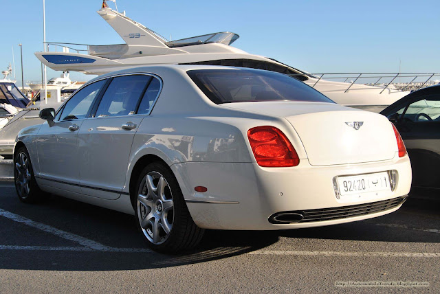 Bentley Flying Spur Limousine