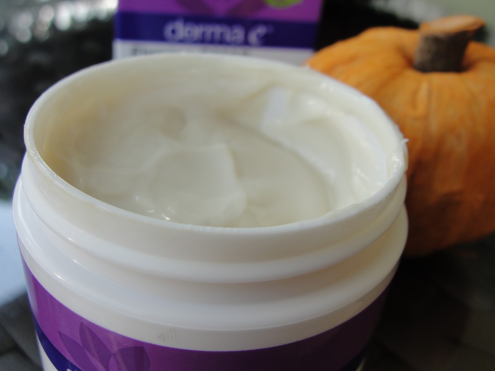 Derma e Firming DMAE Moisturizer Review