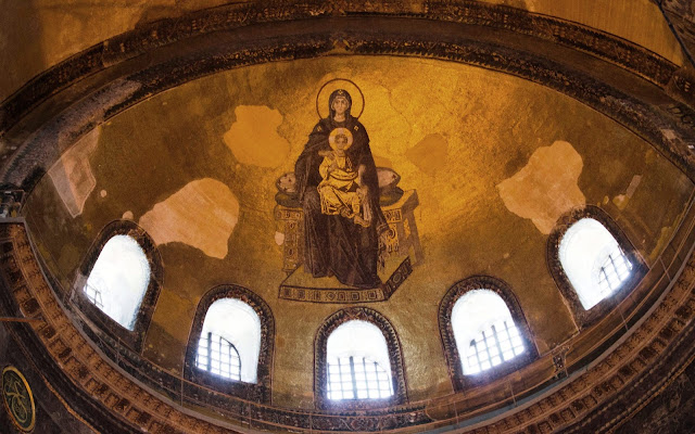 Iconography of Virgin Mary and Jesus as the representation of Goddess Isis and Horus Iconography of Virgin Mary and Jesus as the representation of Goddess Isis and Horus