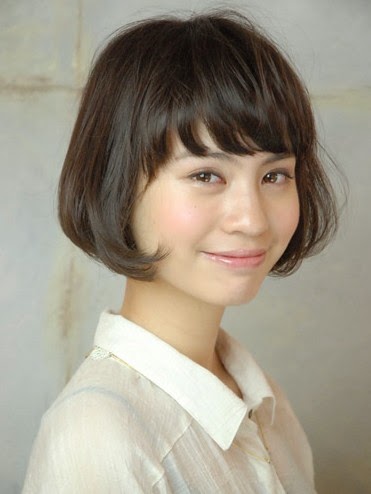 model rambut bob nungging Asia model rambut bob nungging asia