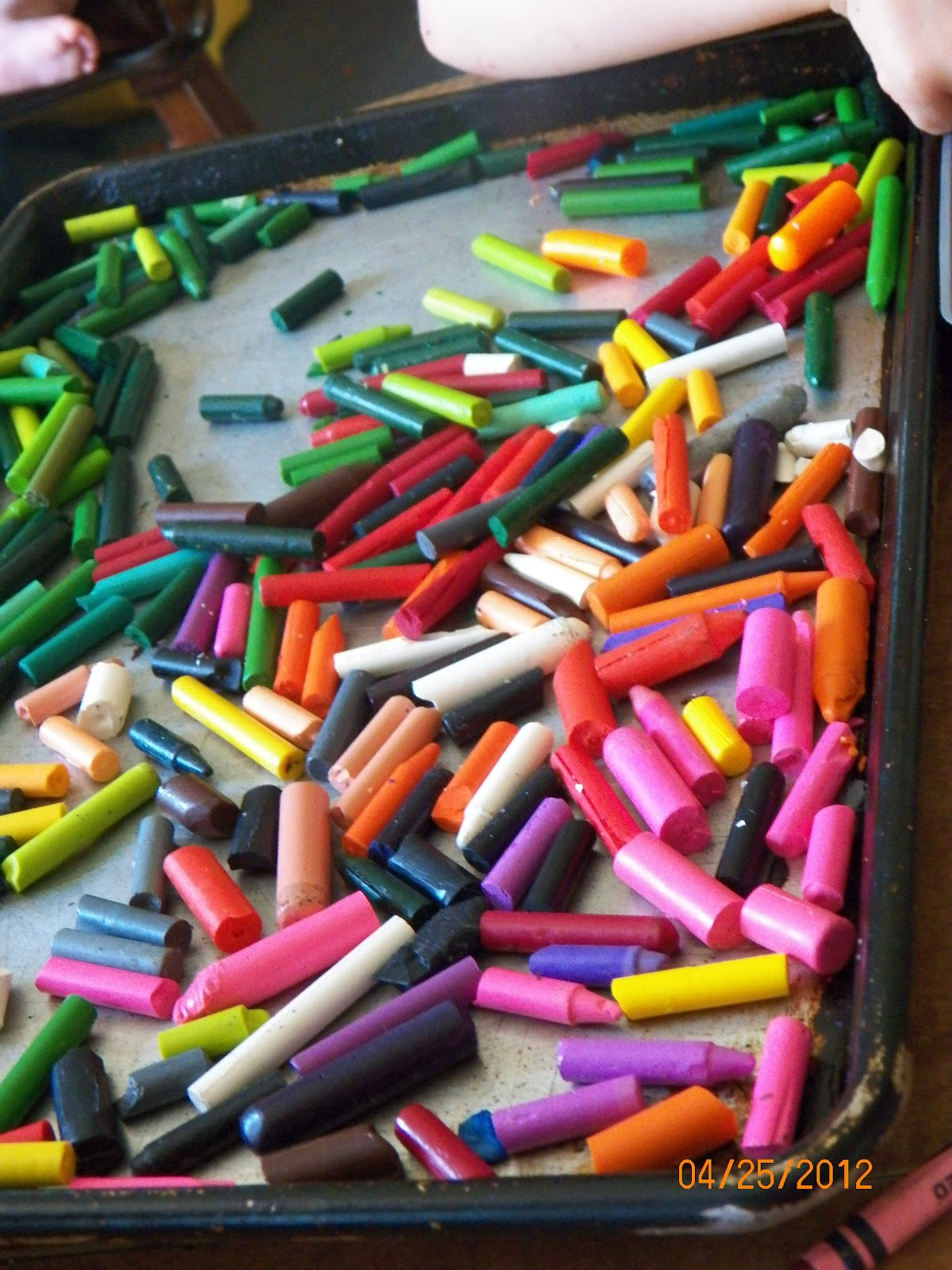Living better Daily: Hot Car Crayons