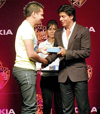 Shahrukh Khan & KKR team at Nokia event gallery