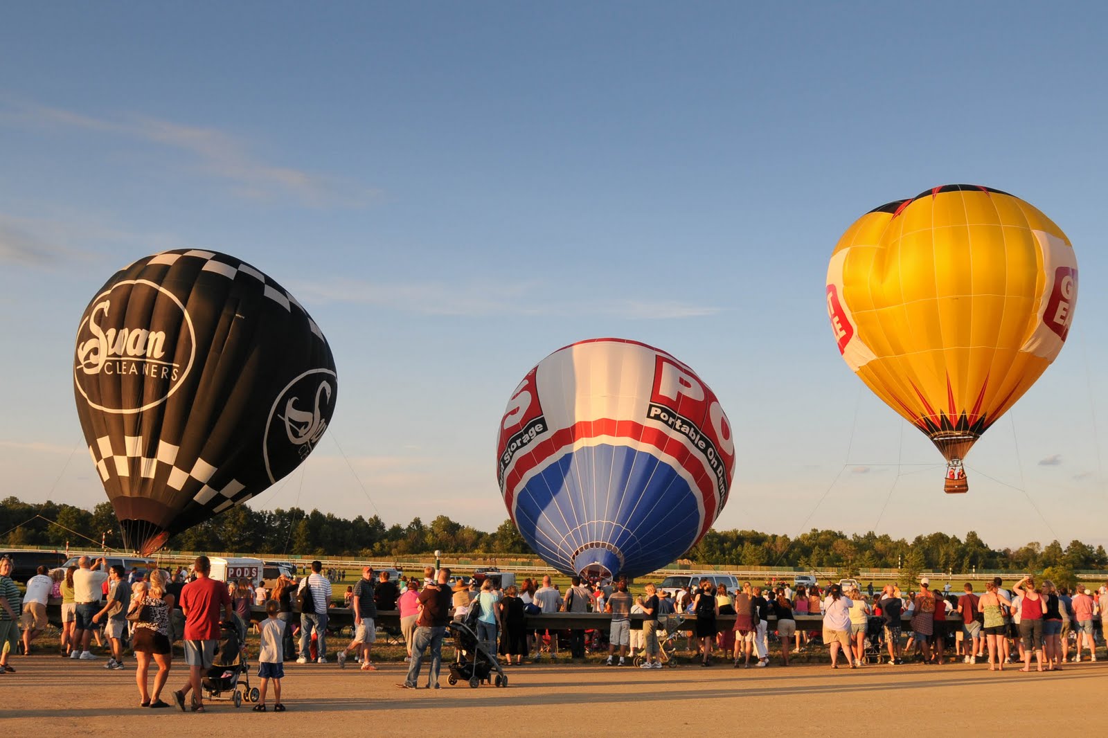Visual Ohio Balloons and Tunes Hot Air Balloons at Beulah Park