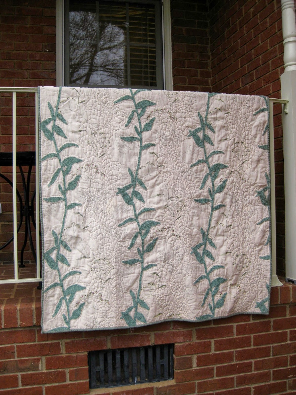 Meadow Mist Designs Turning a Duvet into Matching Pillows and a Quilt