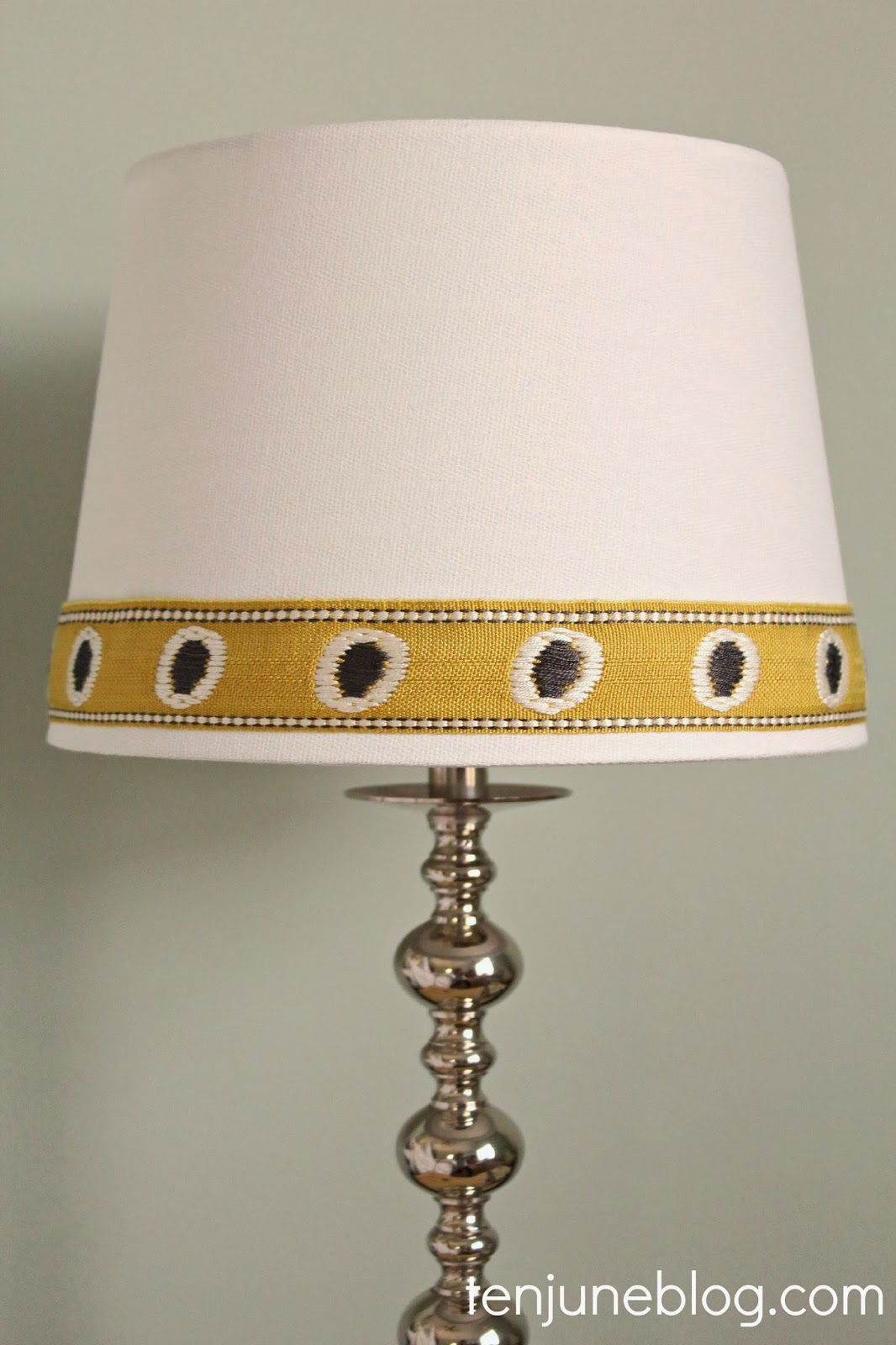 Ten June Put A Little Trim On It A Lampshade Makeover