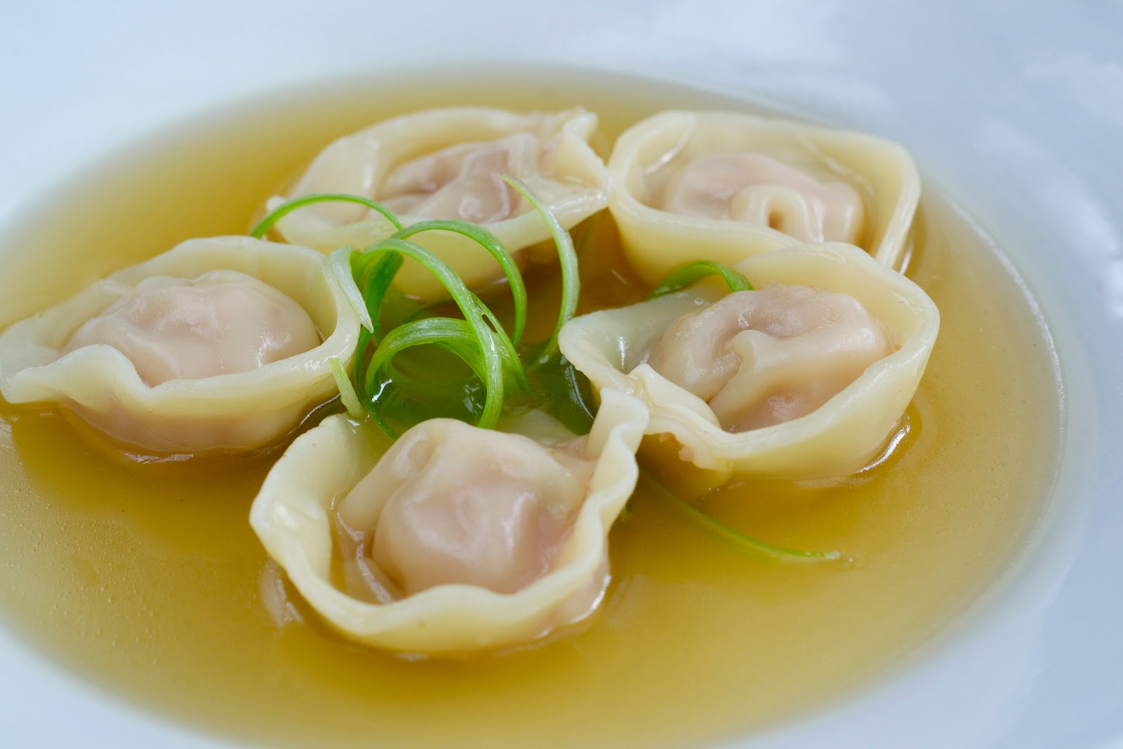 nz flavour prawn pork dumplings with chicken broth