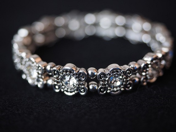 bracelet-bangle