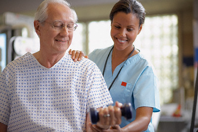 http://4.bp.blogspot.com/-PgUCcT7Ap2g/UP3BJy1i4qI/AAAAAAAAAE0/B5WFMEC6VYU/s400/fisioterapia-idosos.jpg