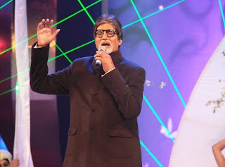 Amitabh Bachchan & other celebs at Global Peace concert