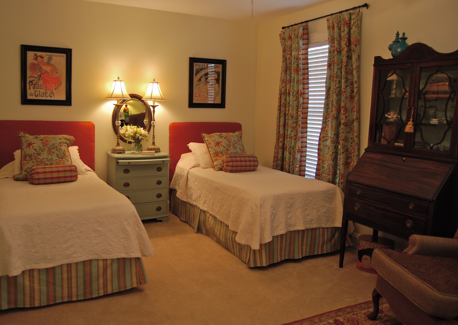 I kind of like the idea of two twin beds in the guest room, instead of