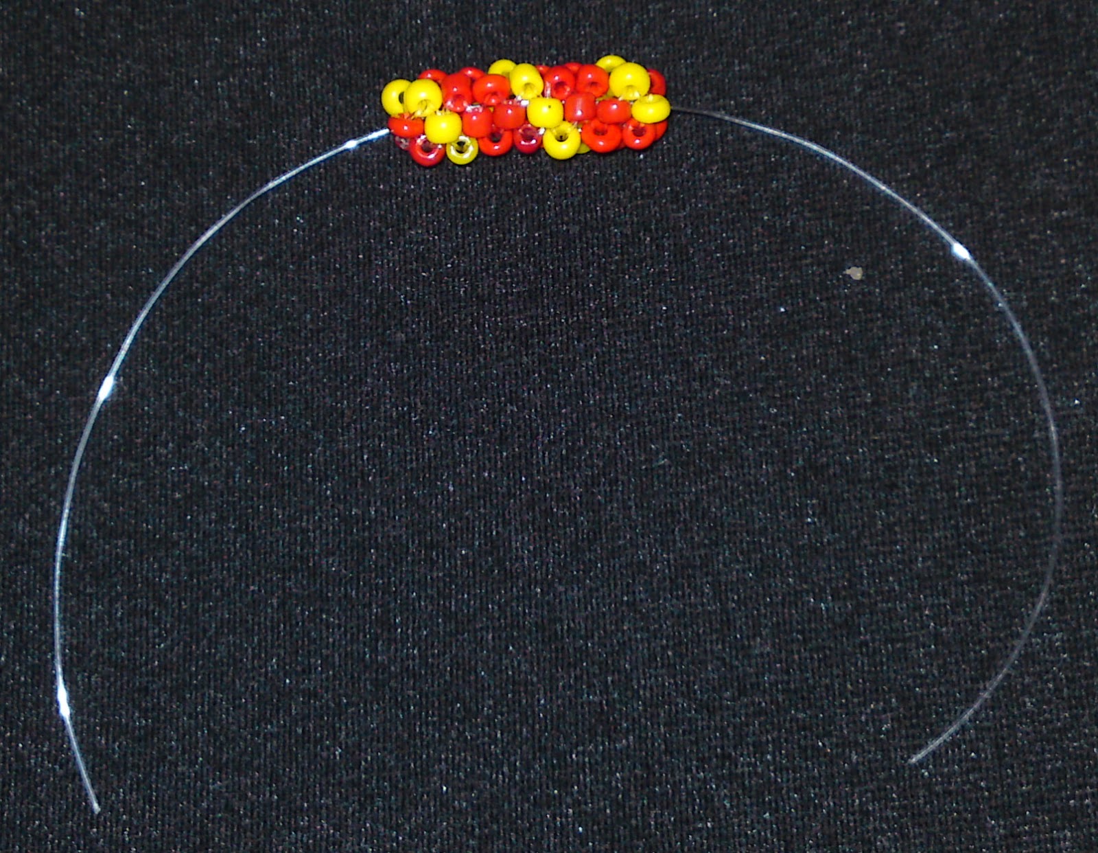 PERLAS Y CHAQUIRAS cinturones, collares, pulseras