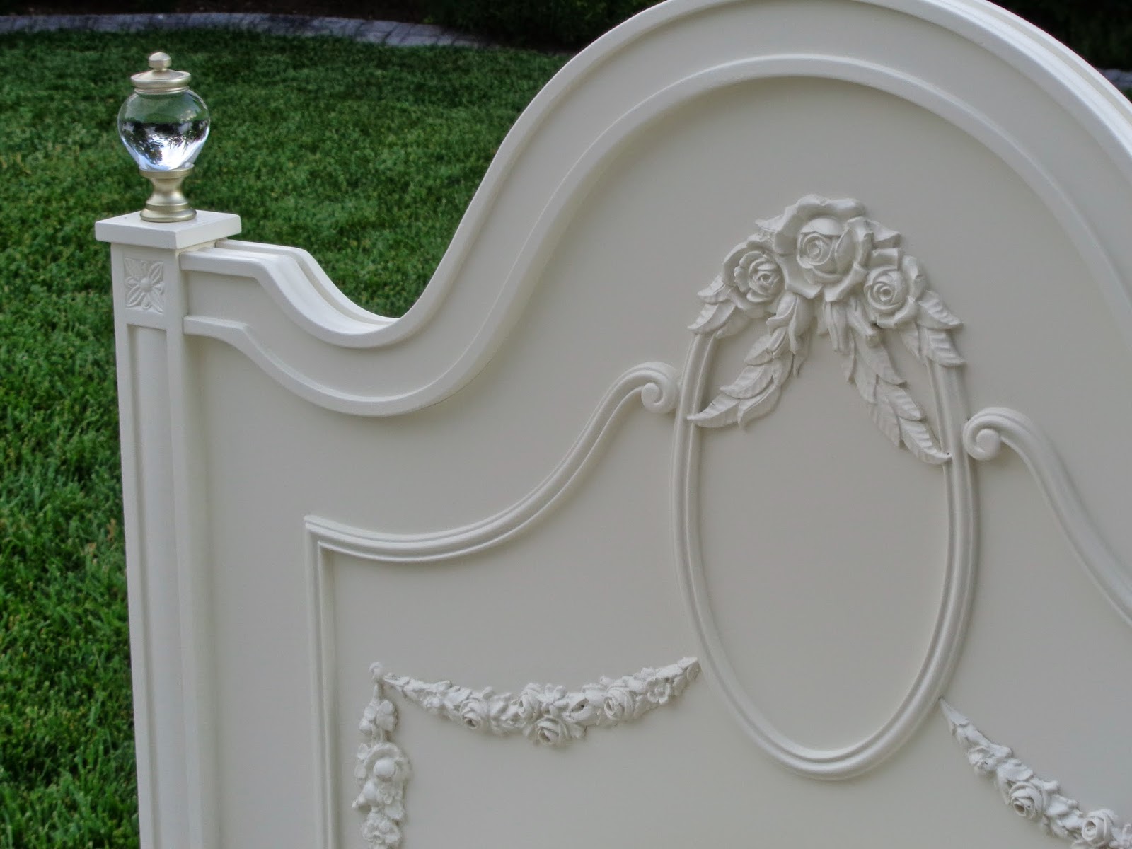 French Garden Treasures French Garden Treasures White Twin Bed with