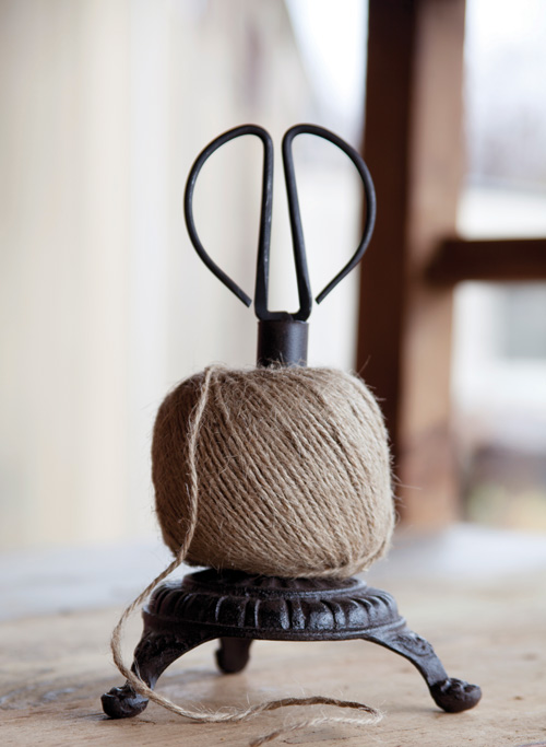 farmhouse musings Cast Iron Twine Holder with Scissors