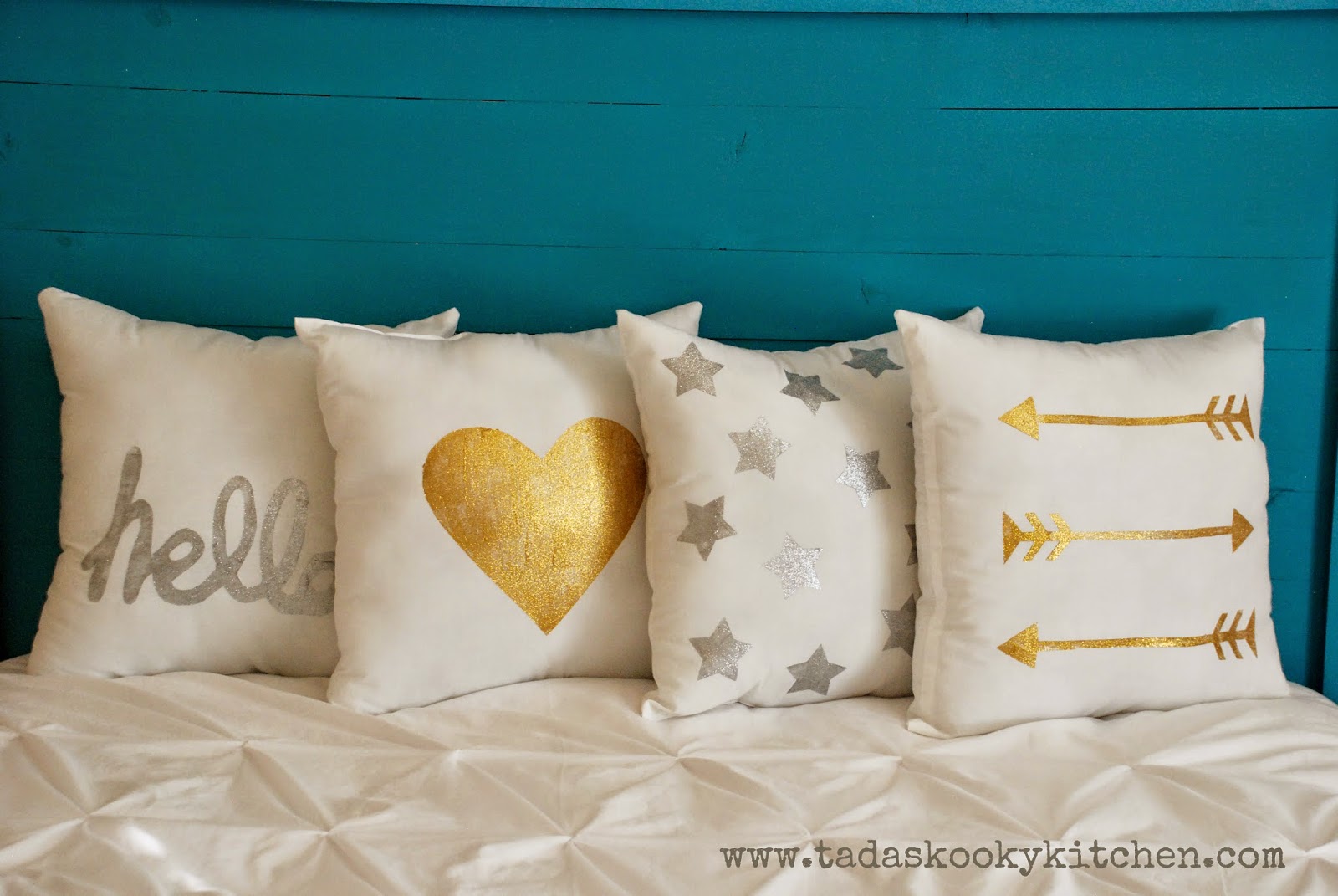 Tada's Kooky Kitchen DIY Throw Pillows