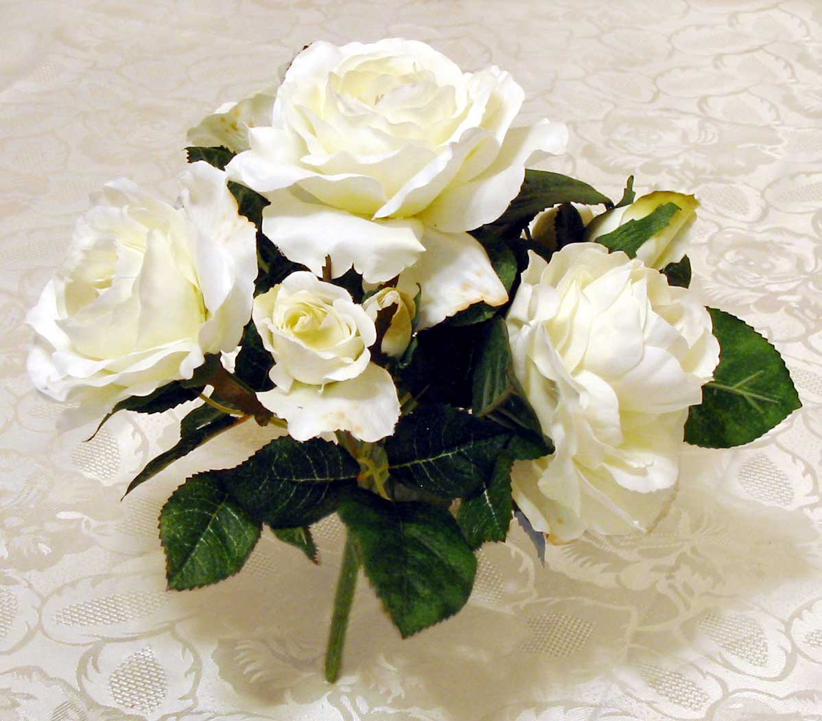 http://4.bp.blogspot.com/-Pn01wgnLefE/UN6R5vdb1kI/AAAAAAAA-HI/wGcYwDRaFdk/s1600/hinh%20nen%20hoa%20hong%20cho%20laptop%20(31).jpg