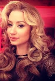 White Weave Iggy Azalea Weaveapedia I M Not A Purist So Call Clip Ins Weave As Well Especially If You Re White