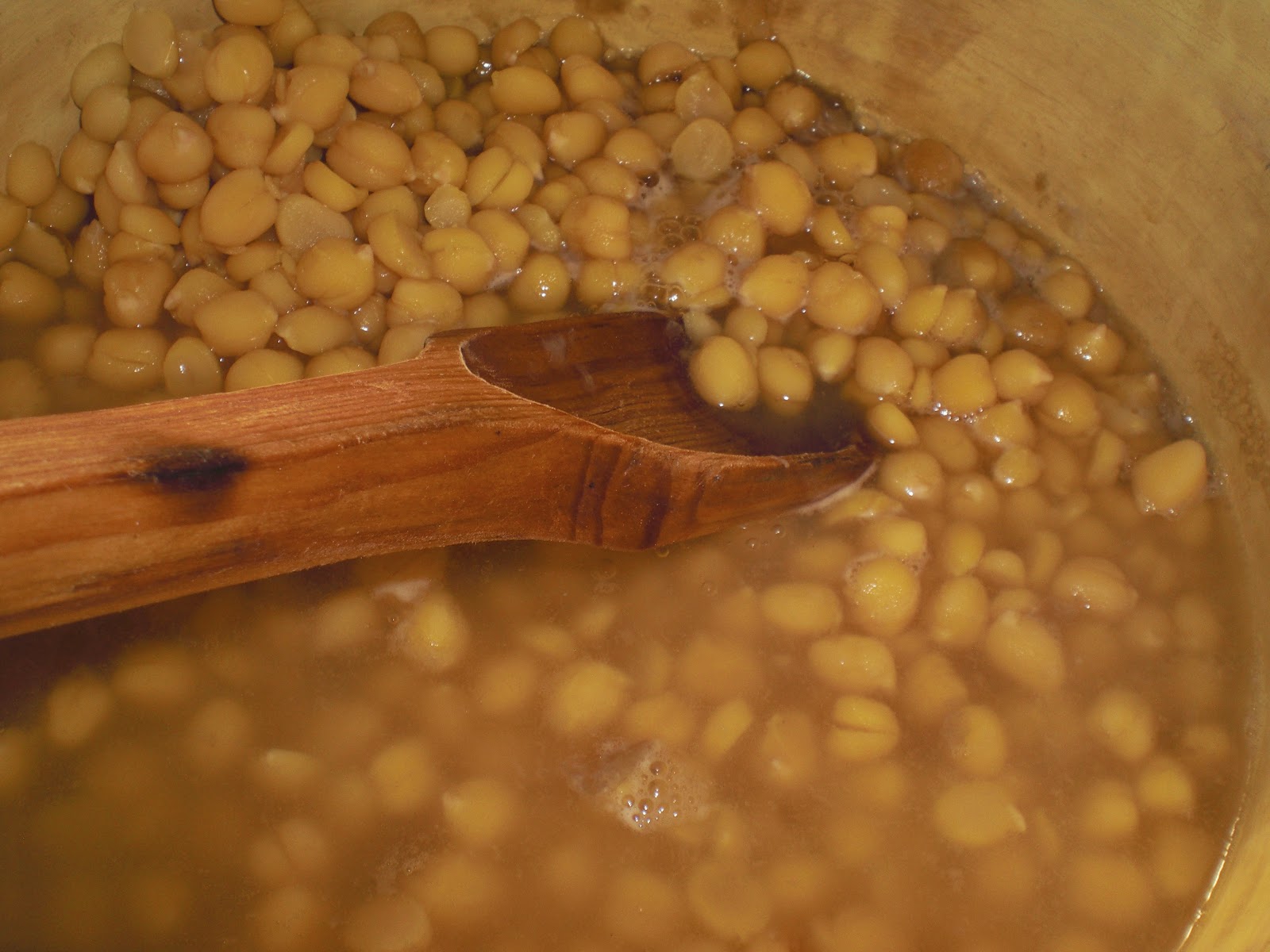 Garbanzo en dulce (Garbanzo en miel)