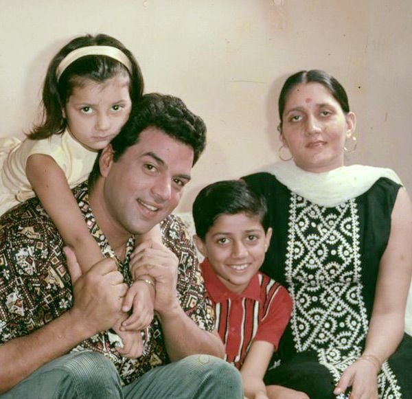Image Result For Dharmendra Prakash Kaur Family Image Result For Dharmendra Prakash Kaur Family