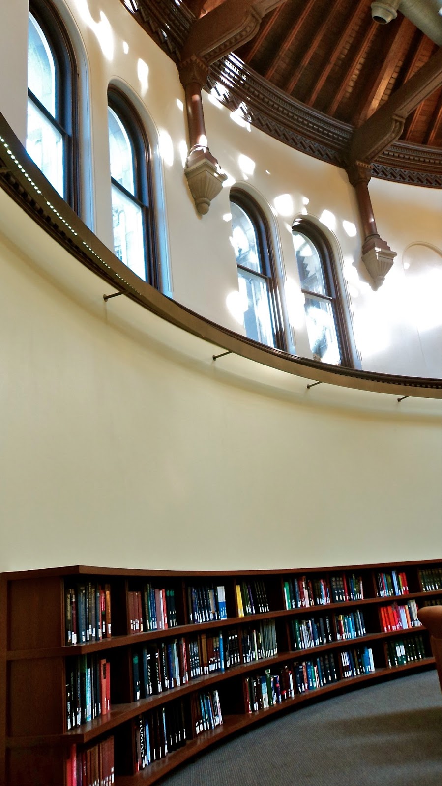 » Lucky Libraries A U of T Library Photo Contest Gradlife