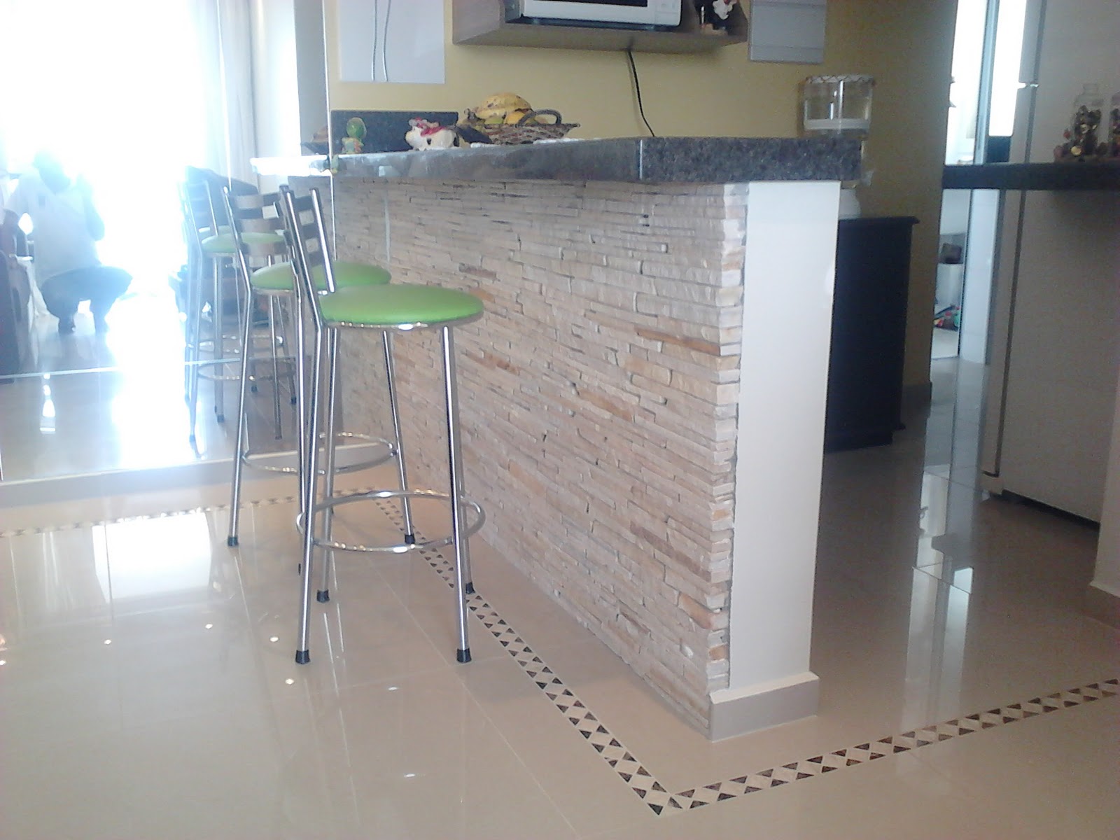 #456A86 Projeto Cozinha Americana Casa & Conforto 1600x1200 px Balcão De Cozinha Americana Com Porcelanato #2375 imagens