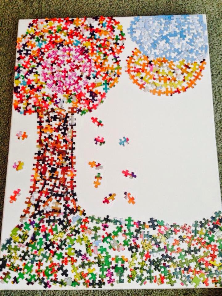 Brie's DIY & Crafts: Jigsaw Puzzle Mosaic Canvas