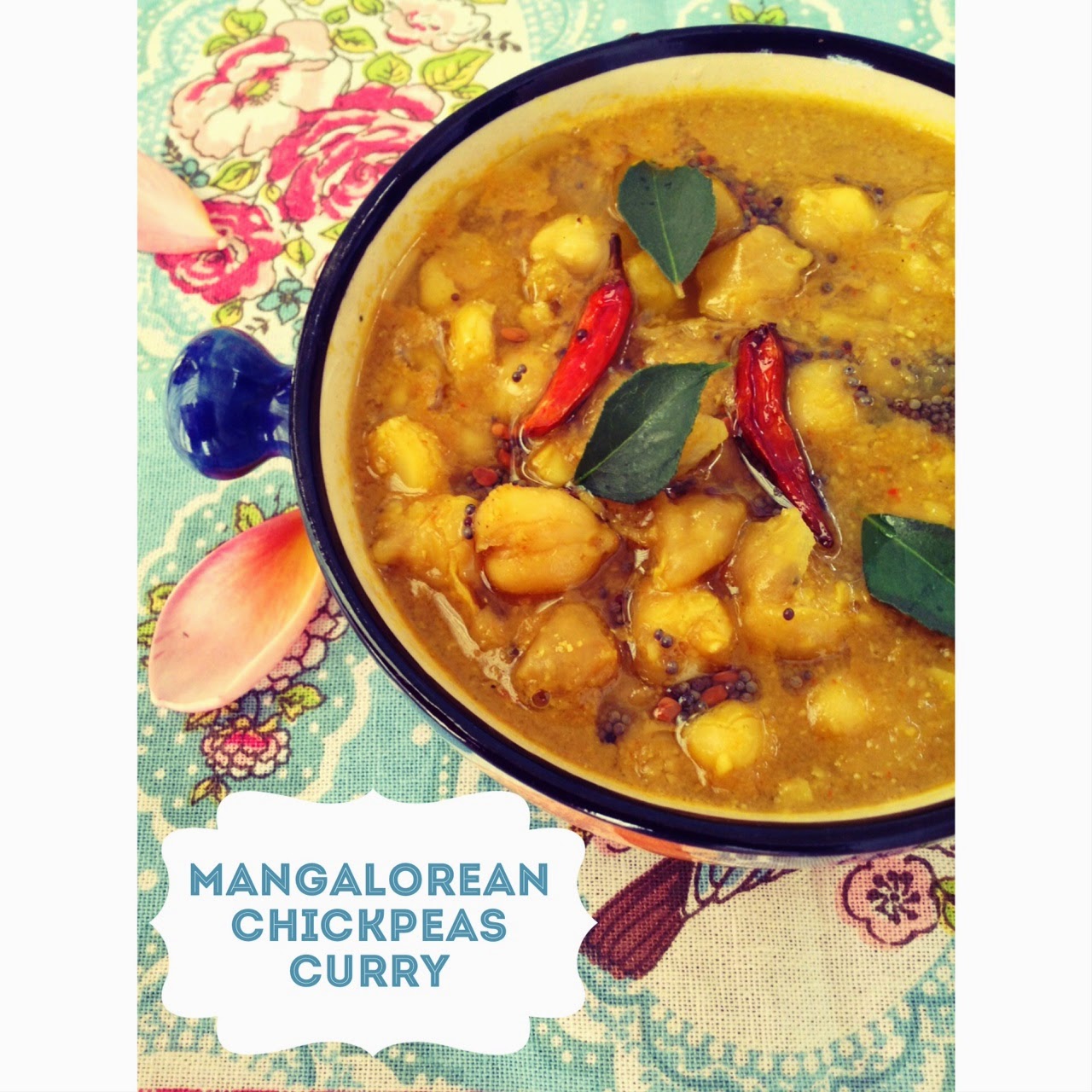 Mangalorean Chana Gassi / Ghassi – South Indian Chickpeas Curry
