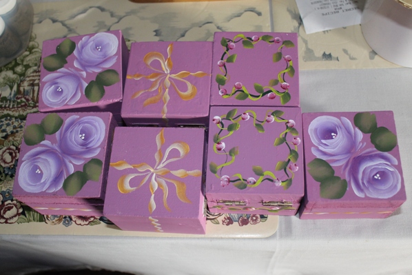 ... .com or Call 03-79555909: Painted boxes for wedding door gift