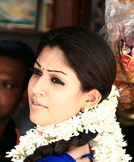 nayantara in half saree actress pics